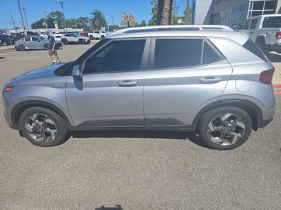 Used 2025 Hyundai Venue SEL