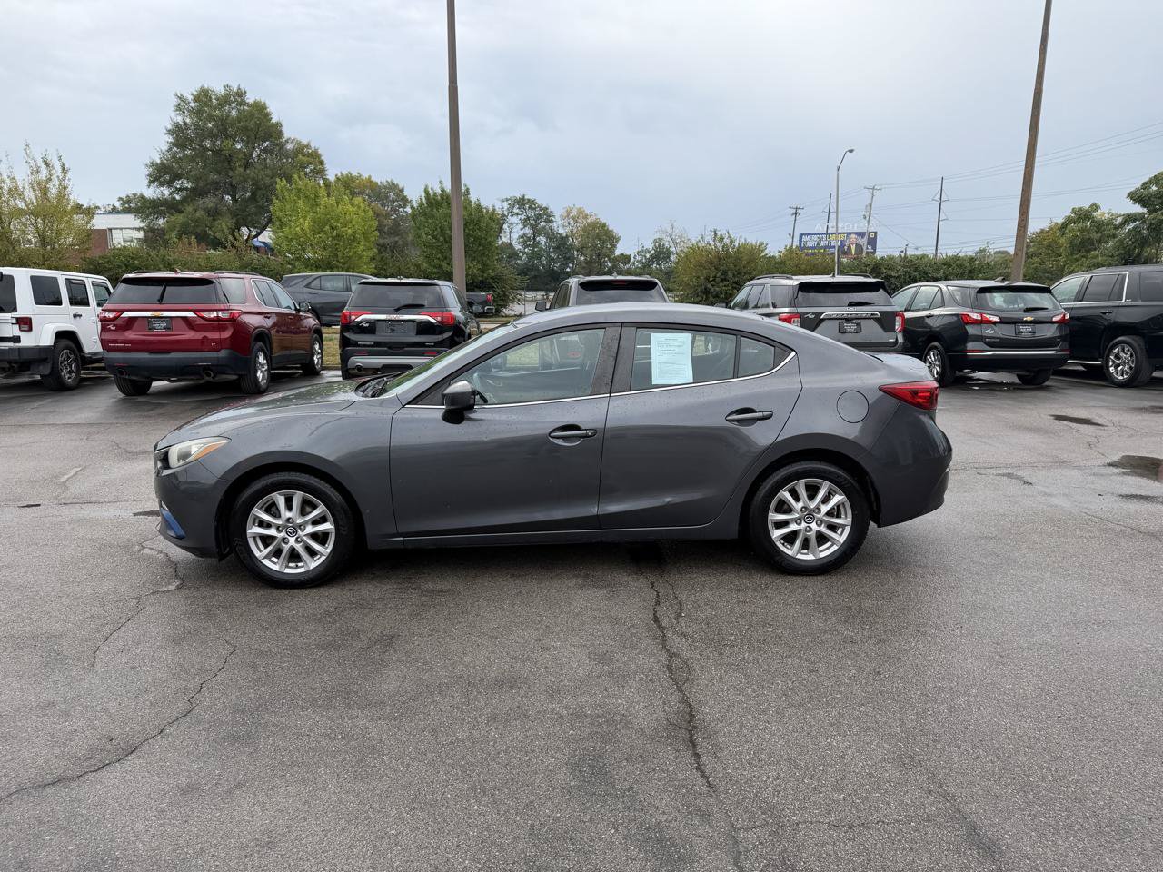 Used 2016 MAZDA MAZDA3 i Sport w/ Preferred Equipment Package FWD image 6