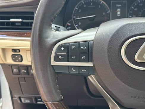 Used 2017 Lexus ES 350 w/ Luxury Package FWD image 28
