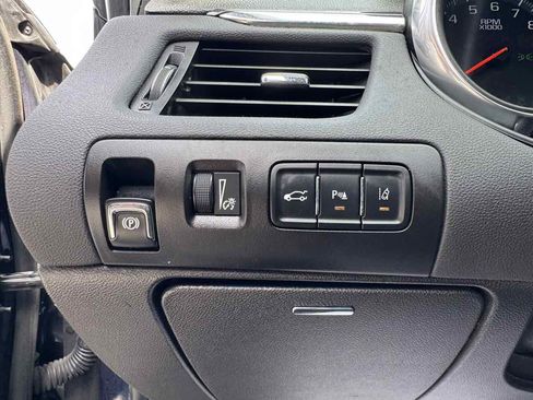 Used 2017 Chevrolet Impala Premier w/ Enhanced Convenience Package image 10