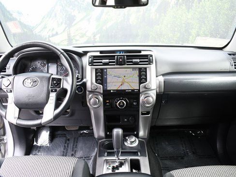 Certified 2023 Toyota 4Runner SR5 AWD/4WD image 18