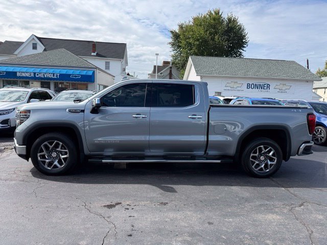 Used 2024 GMC Sierra 1500 SLT w/ SLT Premium Package AWD/4WD image 4