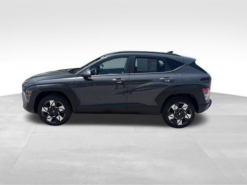 Used 2024 Hyundai Kona SEL AWD/4WD image 3
