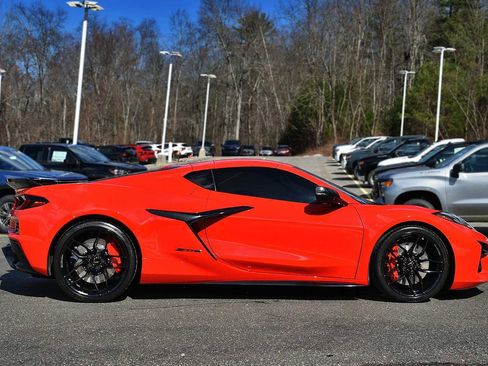 Used 2025 Chevrolet Corvette Z06 w/ Stealth Interior Trim Package image 10