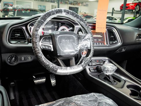 Used 2018 Dodge Challenger SRT Demon RWD image 17