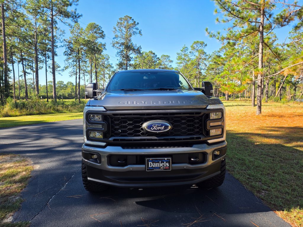 Used 2024 Ford F250 Lariat w/ Lariat Ultimate Package AWD/4WD image 8