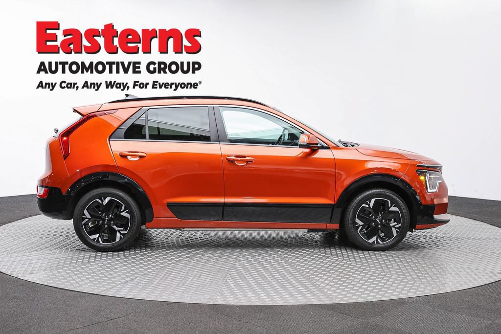 Used 2023 Kia Niro Wind w/ Wind Preserve Package FWD image 5