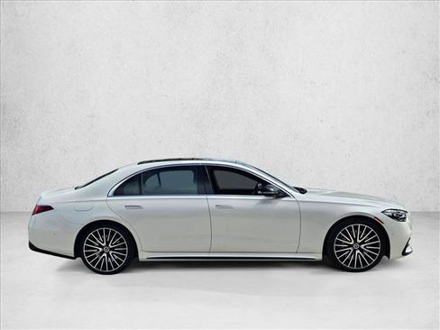 Used 2022 Mercedes-Benz S 580 4MATIC Sedan image 4