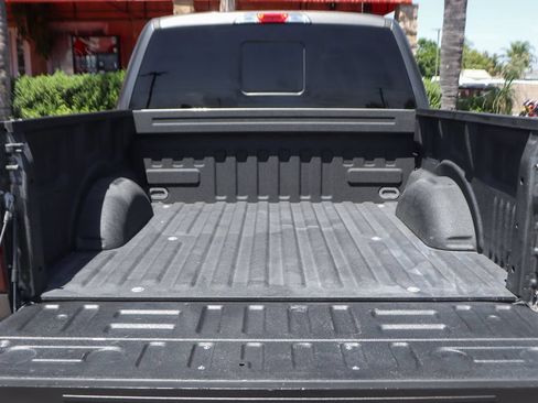 Used 2017 Ford F150 XLT w/ Equipment Group 302A Luxury AWD/4WD image 8