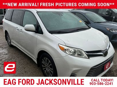 Used 2019 Toyota Sienna XLE