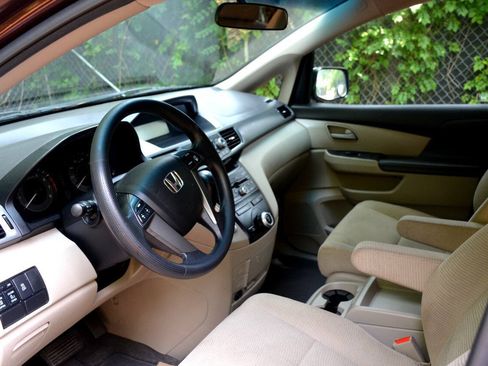 Used 2011 Honda Odyssey EX image 11