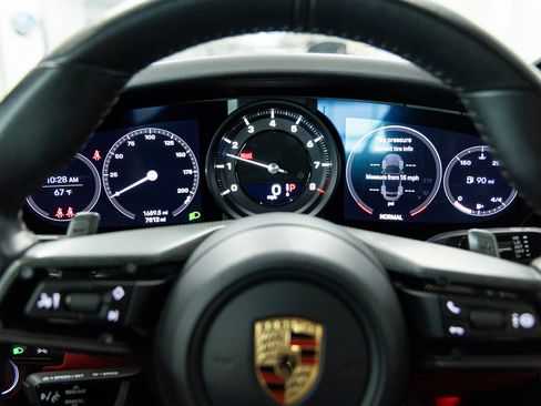 Used 2023 Porsche 911 Carrera S RWD image 24
