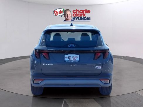 New 2026 Hyundai Tucson SE image 4