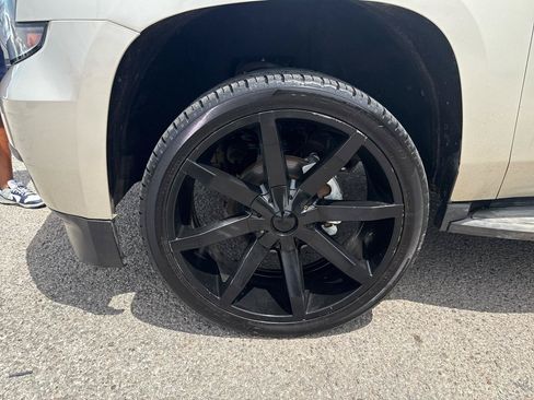Used 2015 Chevrolet Tahoe LT RWD image 28
