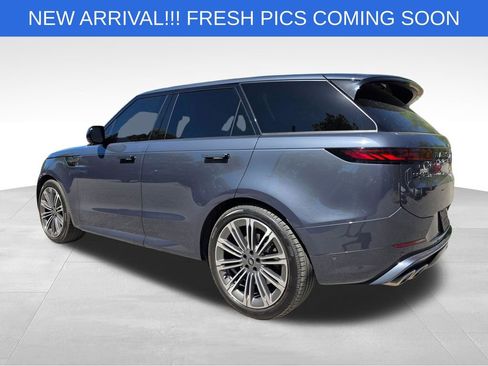 Used 2025 Land Rover Range Rover Sport Dynamic SE image 5