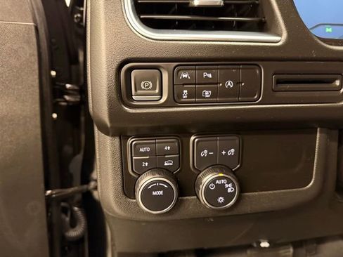 Used 2023 Chevrolet Tahoe RST image 13