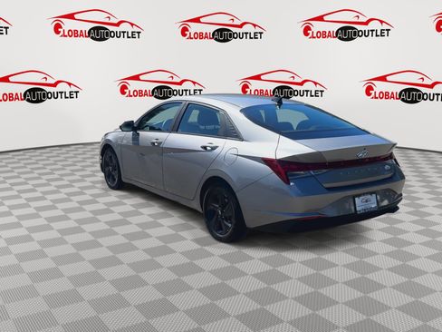 Used 2023 Hyundai Elantra Blue FWD image 6