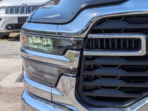 Used 2026 RAM 2500 Big Horn AWD/4WD image 10