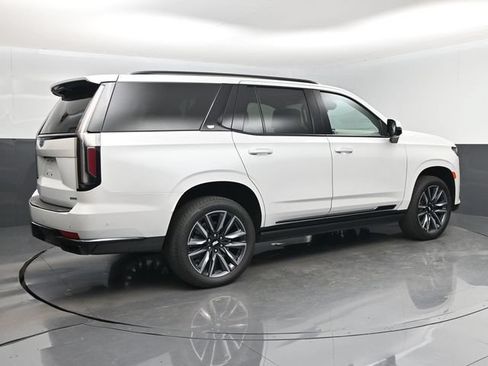 Used 2024 Cadillac Escalade Sport Platinum RWD image 3