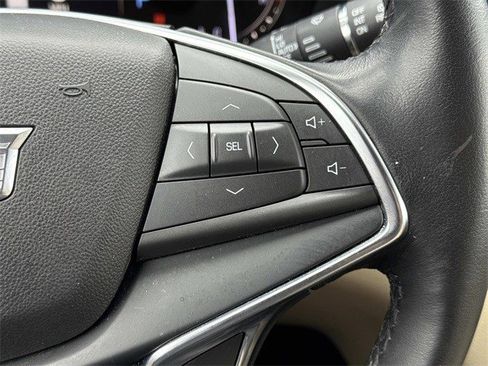 Used 2018 Cadillac XT5 Premium Luxury image 24