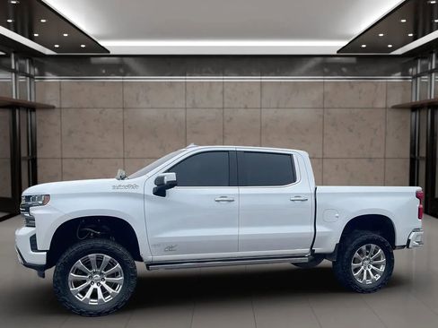 Used 2019 Chevrolet Silverado 1500 High Country w/ Technology Package image 2
