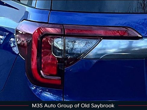 Used 2023 GMC Acadia AT4 w/ Technology Package image 23