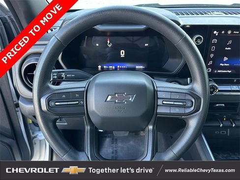 Used 2023 Chevrolet Colorado Trail Boss w/ Technology Package image 12