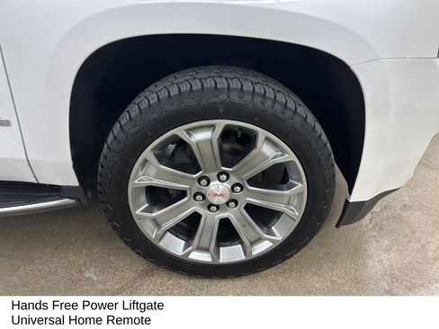 Used 2017 GMC Yukon XL Denali w/ Open Road Package AWD/4WD image 16