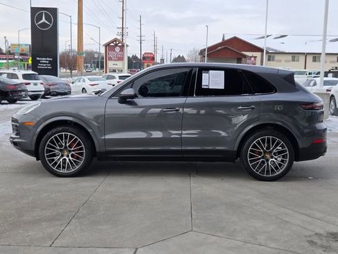 Used 2019 Porsche Cayenne image 41