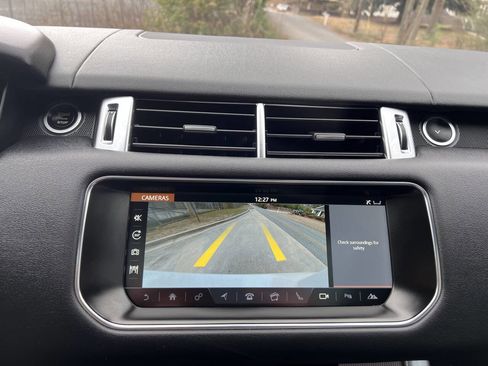 Used 2017 Land Rover Range Rover Sport HSE image 23