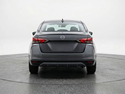 Used 2025 Nissan Versa SV image 7
