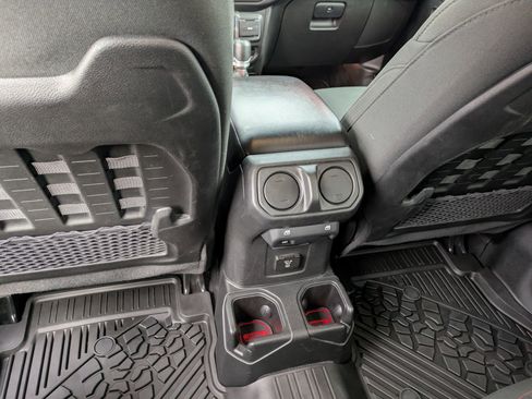 Used 2023 Jeep Wrangler Unlimited Rubicon w/ Xtreme 35 Tire Package AWD/4WD image 33