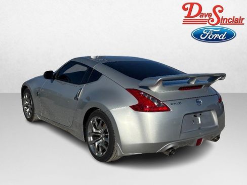 Used 2013 Nissan 370Z Coupe image 9
