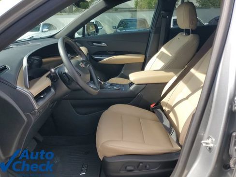 Certified 2024 Cadillac XT4 Luxury FWD image 19