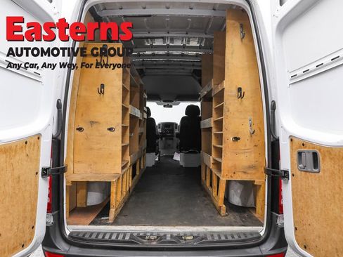 Used 2017 Mercedes-Benz Sprinter 2500 image 9