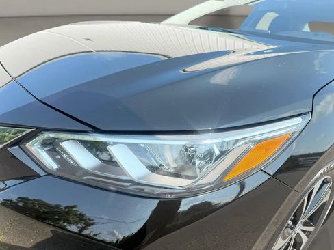 Used 2020 Nissan Sentra SV FWD image 12