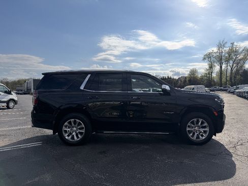 Used 2021 Chevrolet Tahoe Premier AWD/4WD image 9