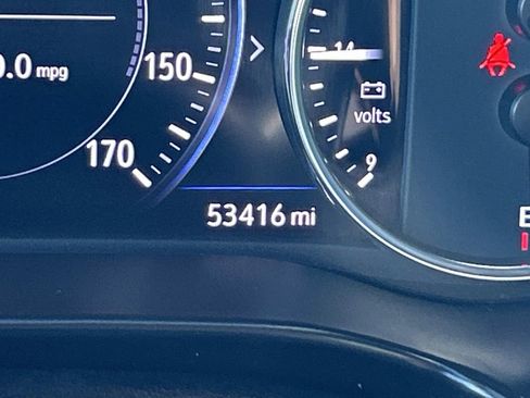 Used 2024 Buick Enclave Premium image 40