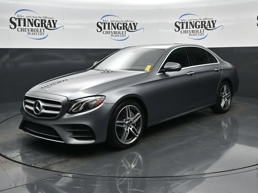 Used 2020 Mercedes-Benz E 450 4MATIC Sedan image 3