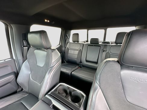 Used 2025 Ford F150 Raptor AWD/4WD image 37