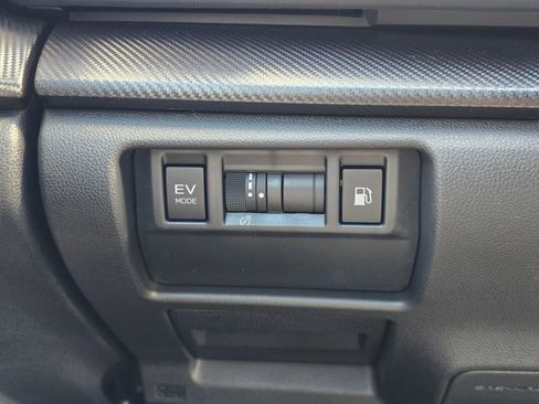 New 2026 Subaru Crosstrek 2.5i Limited AWD/4WD image 17