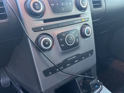 Used 2019 Ford Flex SE image 24