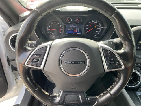 Used 2019 Chevrolet Camaro LT RWD image 10