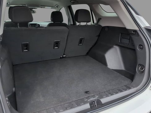 Used 2024 GMC Terrain SLE FWD image 35