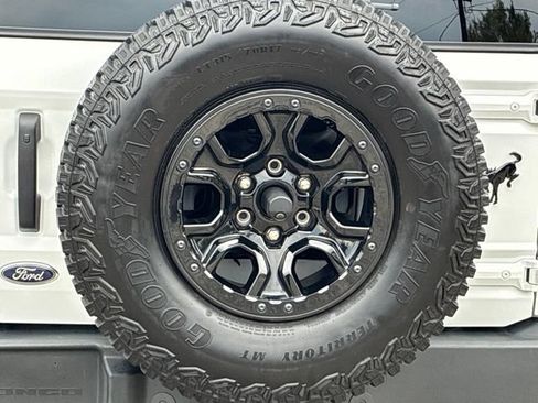 Used 2024 Ford Bronco Wildtrak AWD/4WD image 14