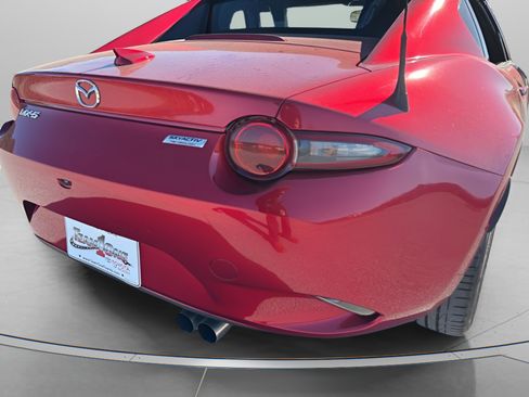 Used 2019 MAZDA MX-5 Miata RF Grand Touring image 10