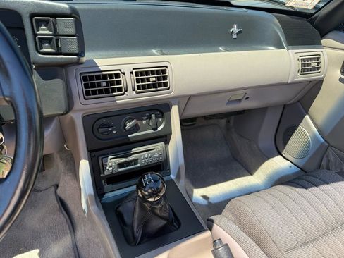 Used 1992 Ford Mustang GT RWD image 26
