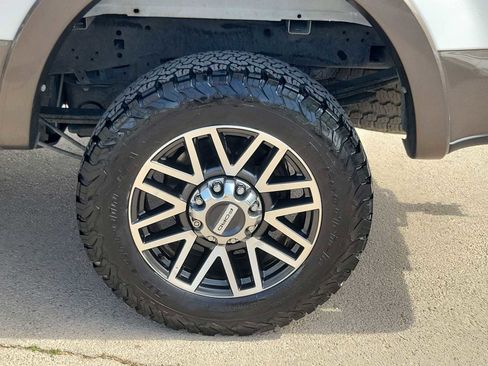 Used 2017 Ford F250 Lariat w/ Lariat Ultimate Package image 12