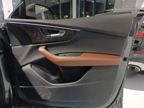 Used 2020 Audi Q8 Prestige image 30