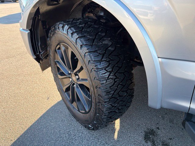 Used 2020 Ford F150 Lariat w/ Equipment Group 502A Luxury AWD/4WD image 11